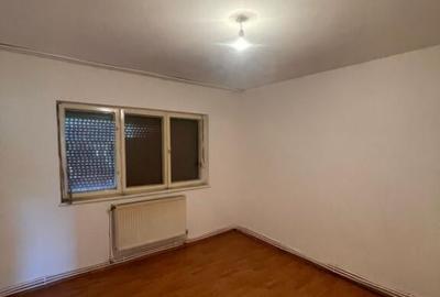 Apartament de 2 camere decomandat, 54 mp, etaj 4, zona Cated - 4