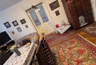 Casă cu 3 camere cu Teren 350 Mp în Central - 3