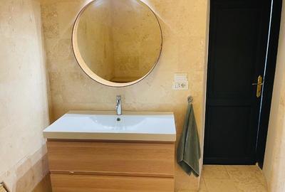 Apartament cu 3 camere semidecomandat, mobilat în Sinaia - 10