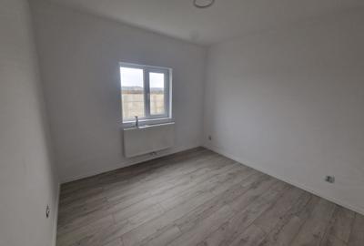 Duplex cu 3 camere cu Canalizare în Central - 34