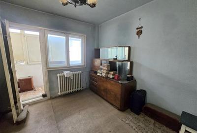 Apartament cu 4 camere decomandat în 1 Mai - 13