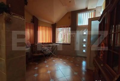 Apartament cu 3 camere decomandat, mobilat în Central - 2