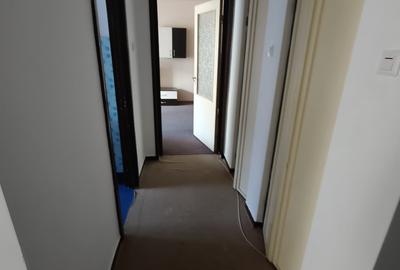 ICIL  Apartament  2 Camere Decomandat Etajul 3/4 Bloc Caramida Gaze La Usa - 7