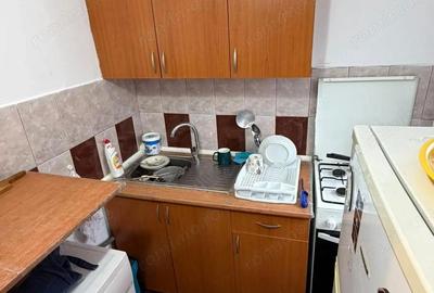 Garsonieră semidecomandată în Olimpia-Stadion - 1