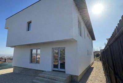 Casă cu 4 camere cu Teren 250 Mp în Găvana - 11