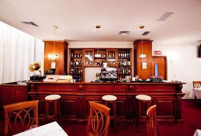 Hotel/Pensiune, în Central - 2