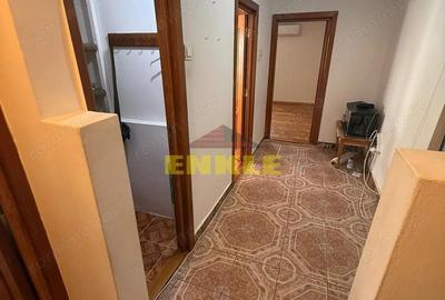 De vanzare apartament 2 camere decomandat Zona Bucovina - 12