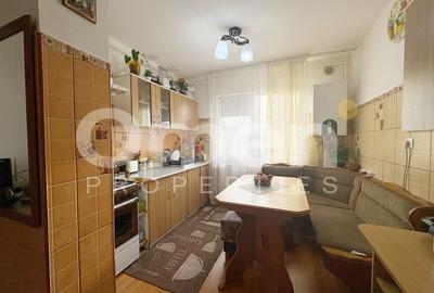 Apartament cu 2 camere semidecomandat, mobilat în Central