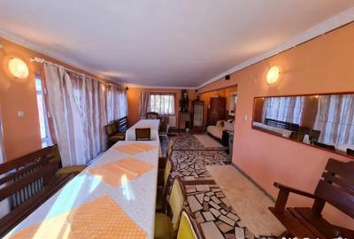 Casă cu 5 camere cu Teren 10000 Mp în Bumbești-Pițic - 9