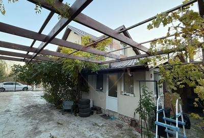 Casă / Vilă cu 5 camere - 3