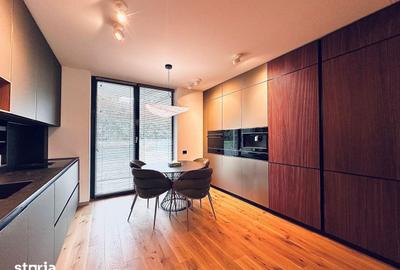 Apartament cu 4 camere în Schei - 3