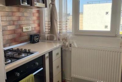 Apartament cu 3 camere semidecomandat în Rahova - 2