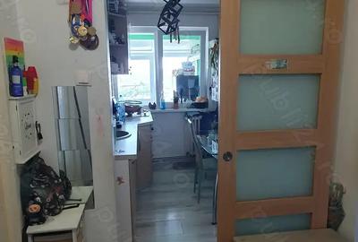 Vand apartament cu 2 camere confort 1 - 2