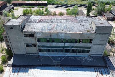 Spațiu industrial, de 12,000 mp, în Periferie - 13