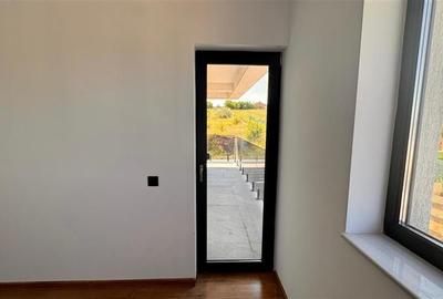 Vila tip duplex de vanzare in Rediu, design mediteranean, panorama catre Dealul Vila tip duplex de vanzare in Rediu, design mediteranean, panorama catre Dealul - 19