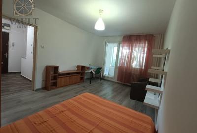 Garsonieră decomandată, mobilată în Tineretului
