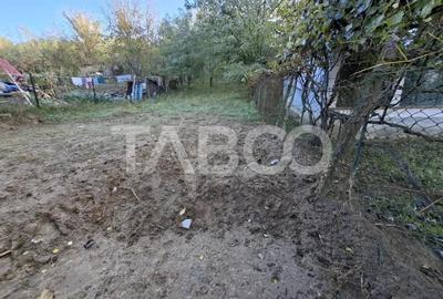 Casă cu 3 camere cu Canalizare în Mohu