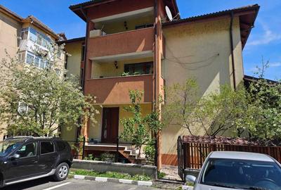 Apartament cu 3 camere decomandat în Central - 2