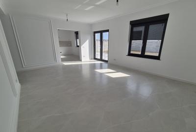 Casă individuală cu 4 camere cu Canalizare în Vladimirescu - 2