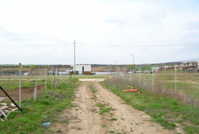 TEREN 2000 mp intravilan utilitati in Izvorani la 140 metri de Delta SNAGOV - 9