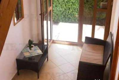 Casă cu 10 camere cu Teren 974 Mp în Central - 14