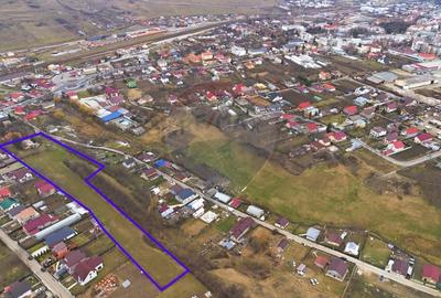 Teren Construcții intravilan de 11254 mp, în Est - 3