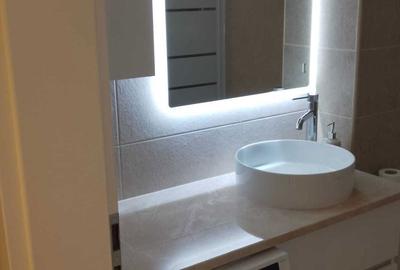 Apartament cu 2 camere decomandat în Spitalul Județean