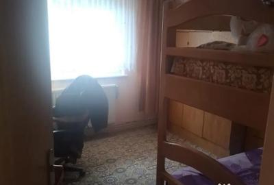 Apartament cu 3 camere decomandat în Centrul Civic - 2