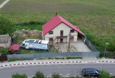 Casă cu 3 camere cu Teren 1021 Mp în Odobești - 2