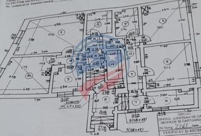 Casă cu Teren 247 Mp în Central - 3