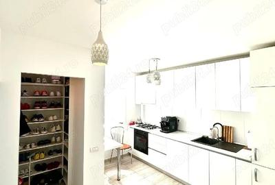 Apartament cu 3 camere decomandat în Central - 3