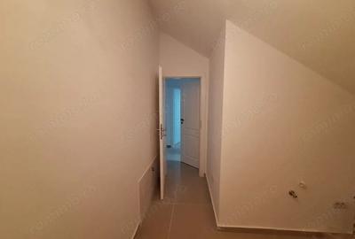 Apartament cu 3 camere decomandat în Chișoda - 4