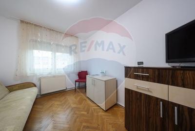 Apartament nou renovat, 3 camere, 2 bai, strada Paraului! - 18