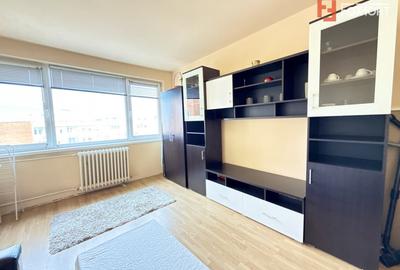 Apartament cu 2 camere decomandat, mobilat în Circumvalațiunii - 8