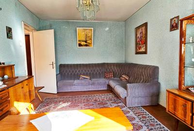 Apartament 4 camere decomandat,etaj 2,Ultracentral,zona Winmark-Petrodava