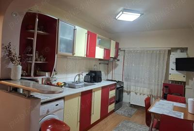 Apartament cu 3 camere decomandat în Central - 3