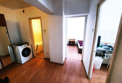 POZE REALE !!!   PRET 300 EURO !!! 0️⃣7️⃣9️⃣3️⃣6️⃣7️⃣9️⃣0️⃣4️⃣4️⃣  Apartament de - 4