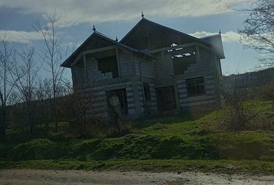 Casă cu 6 camere în Vlăngărești - 4