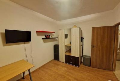 Garsonieră decomandată, mobilată în Păcii - 2