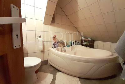 Apartament cu 3 camere decomandat în Central - 8