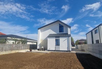 Mogosaia Livezilor vila 2025 P+M,livi+4 Dormitoare+3bai,curte 504mp comison 0% - 4