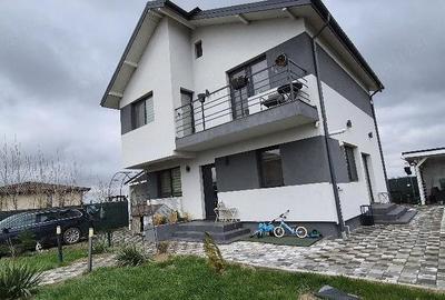 Casă cu Teren 400 Mp în Central - 4