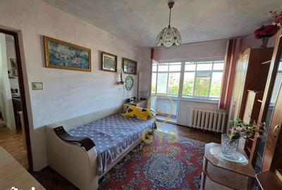Apartament cu 2 camere decomandat, mobilat în Nufărul - 12
