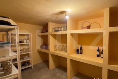 Casă cu 7 camere cu Teren 230 Mp în Central - 13