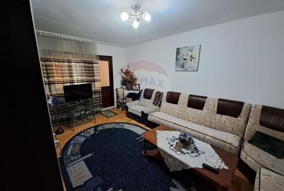 3 camere de inchiriat, zona Consul - 4