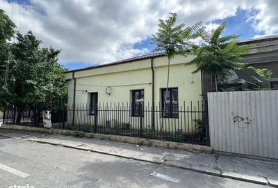 Casă cu 4 camere cu Canalizare în Ultracentral - 7