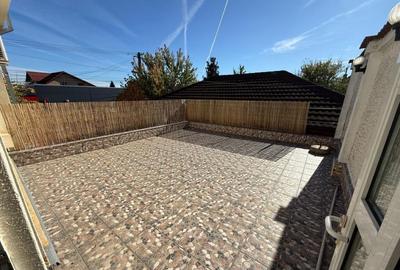 CANTACUZINO - etaj casa din 1980, curte proprie 330mp - 32