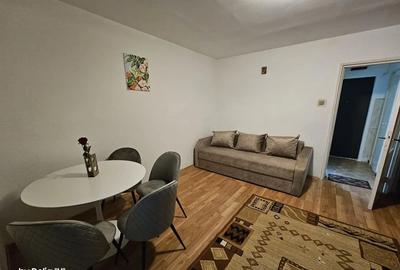 Garsoniera 29mp, balcon 3mp, etaj intermediar, zona Big - 1