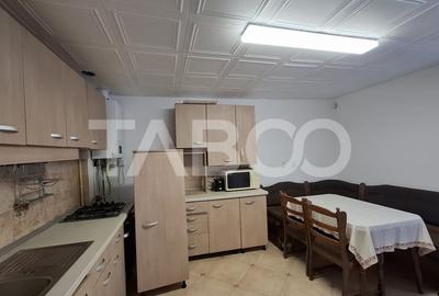 Apartament la casa de vanzare 82 mp 2 camere curte zona Vasile Aaron - 6