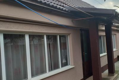 Vand casa singur in curte,pe un nivel,Unirii,3 camere,teren 490 mp,acces auto. - 9